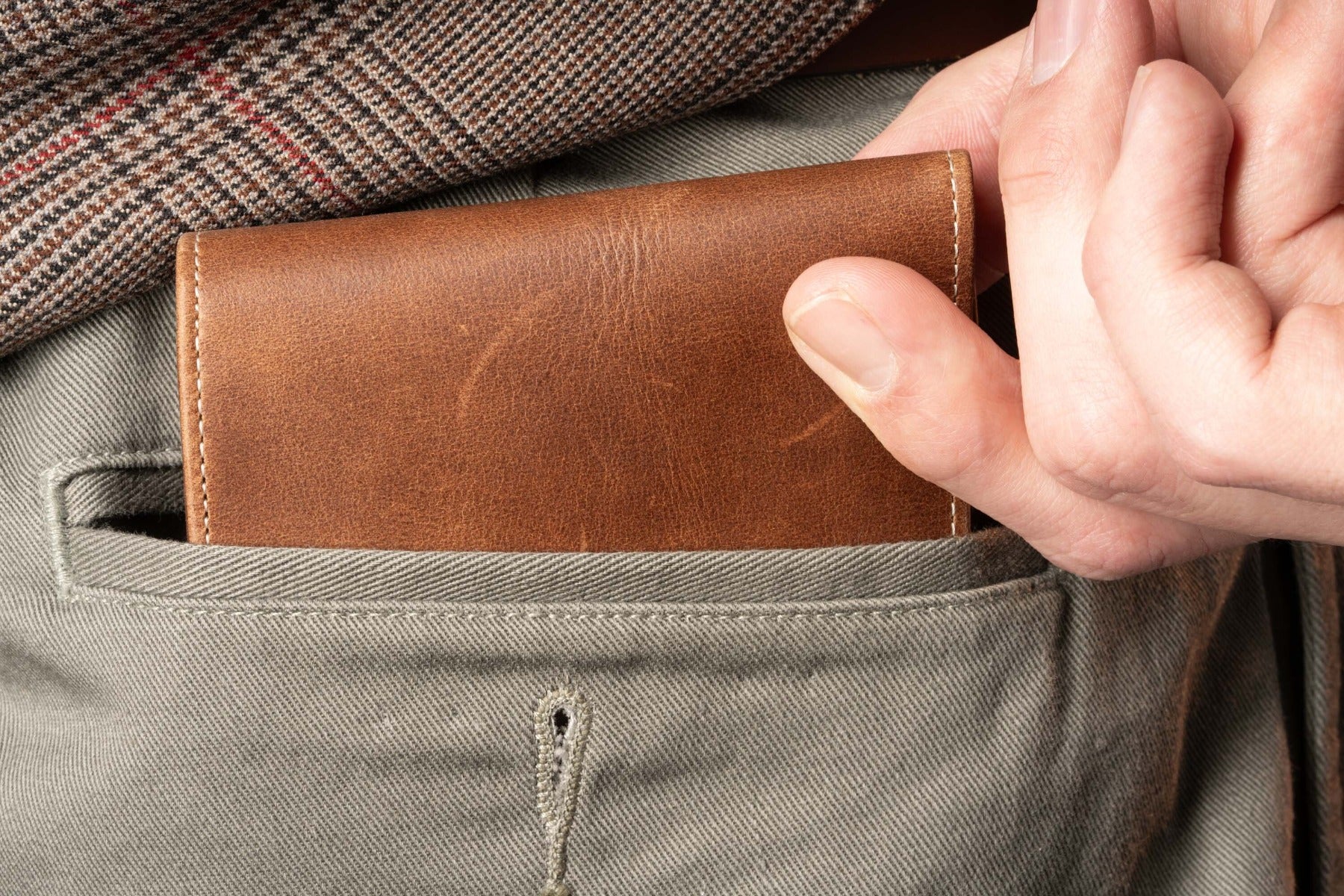 Le Grand 10 Card Saddle Brown Montecristo Leather Wallet - Image 17