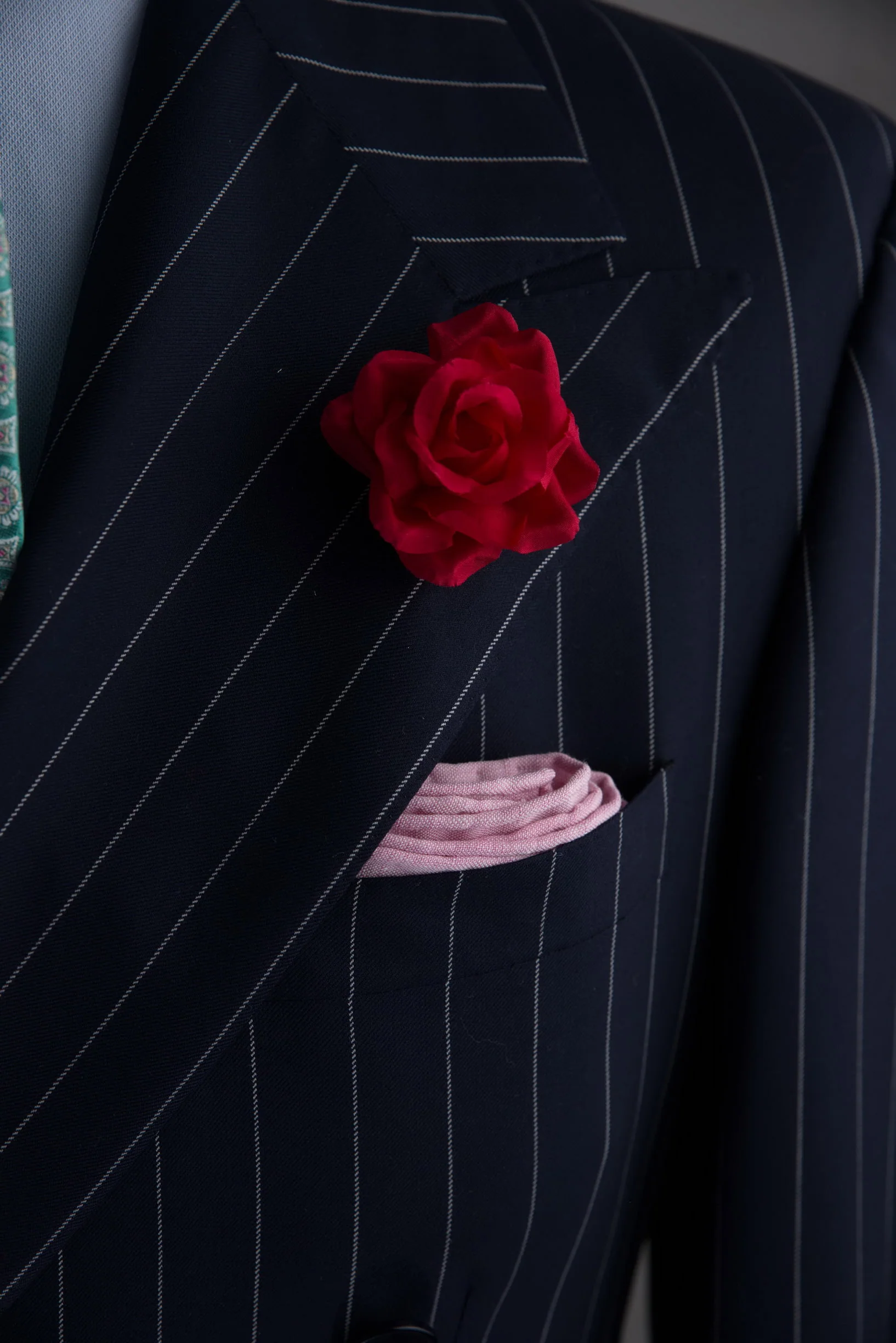 Classic Gent Boutonnieres Bundle - Image 12