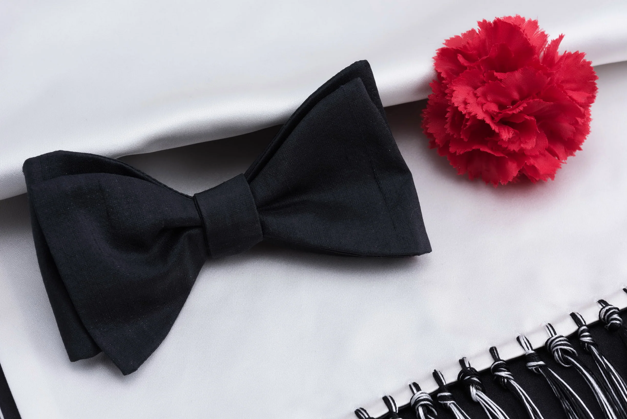 Evening Scarf in Black and White Silk Satin - Image 5