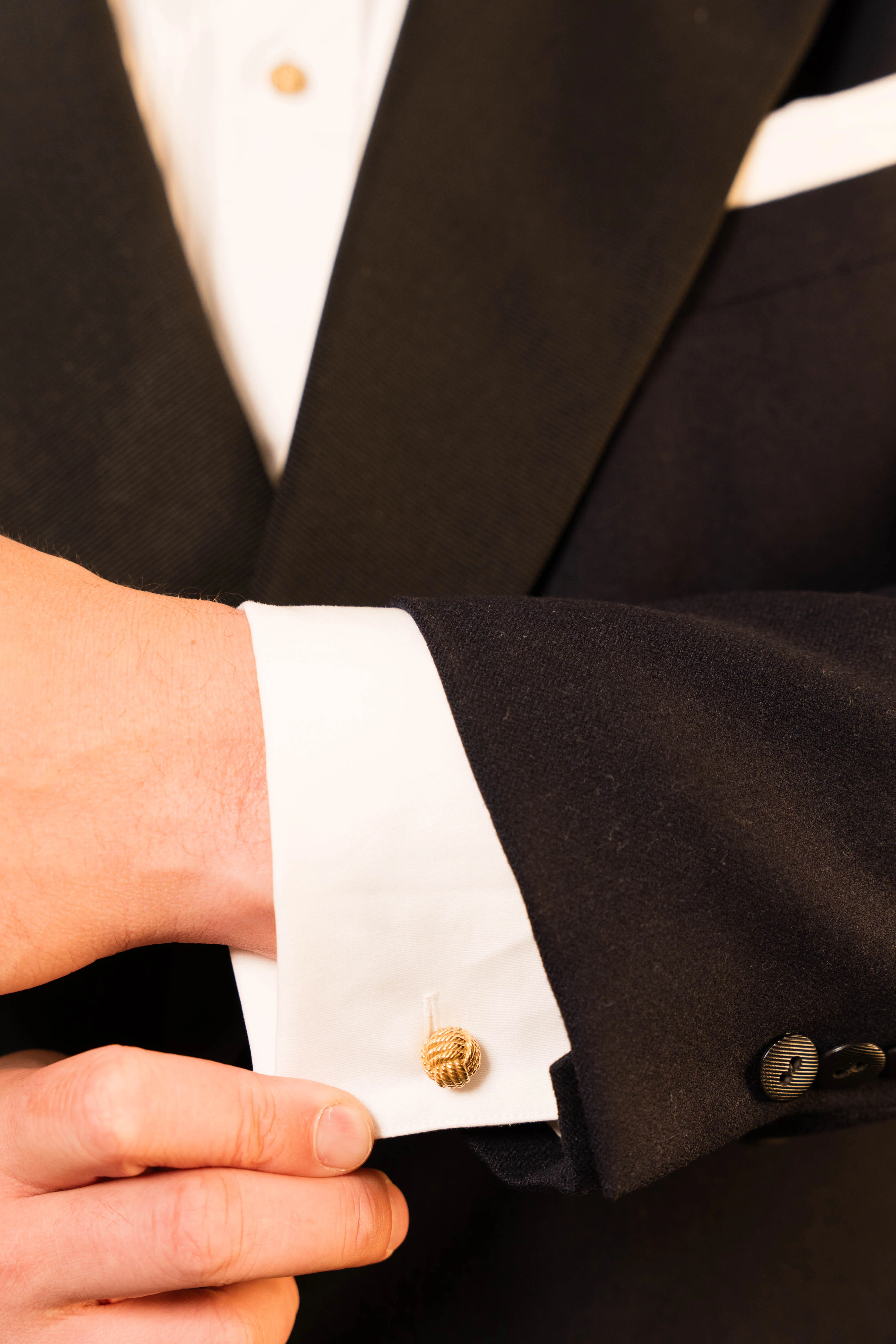 Luxury Black Tie Bundle with Yellow Gold Accessories - Image 8