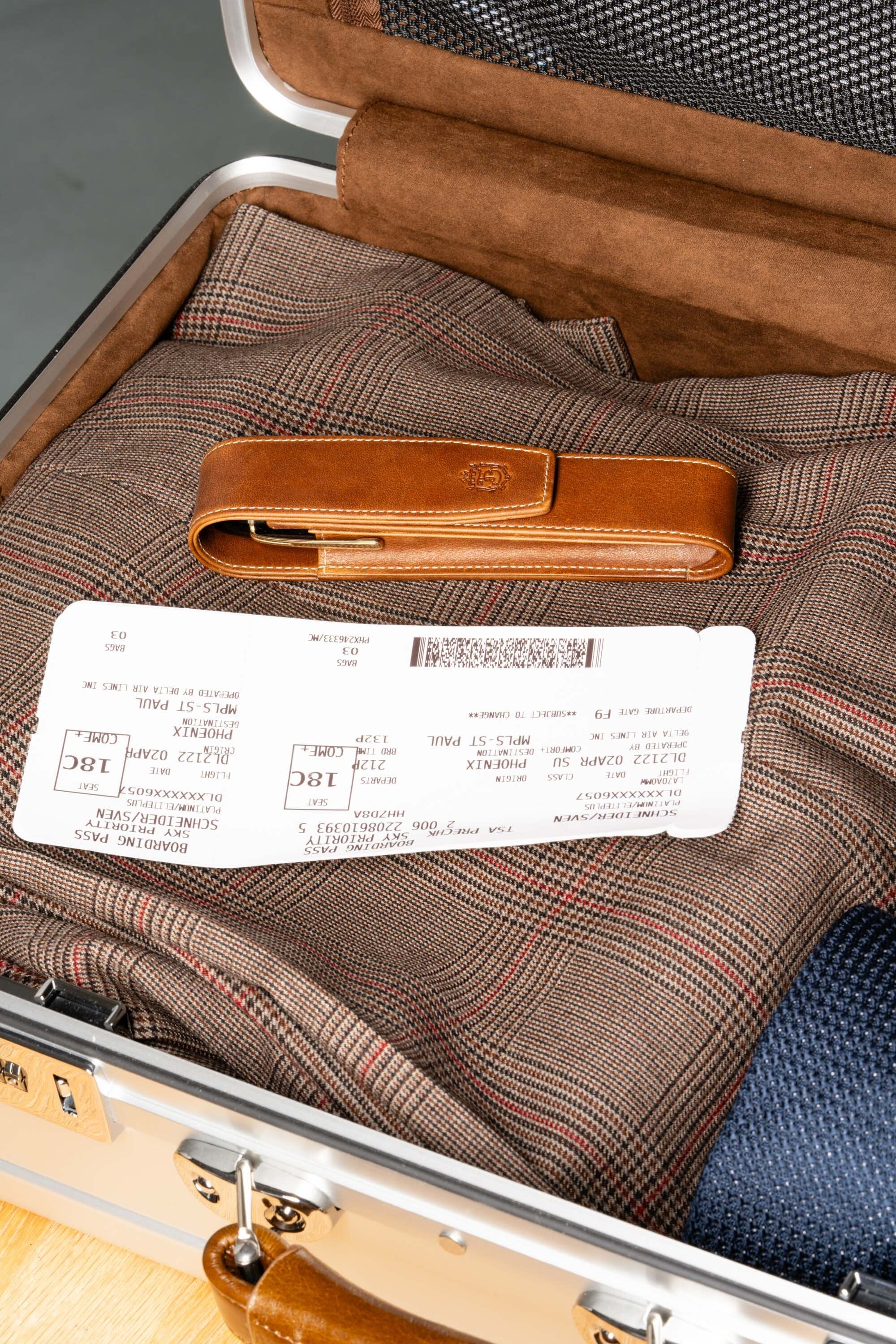 Saddle Brown Montecristo Full-Grain Leather Pen Case - Image 3