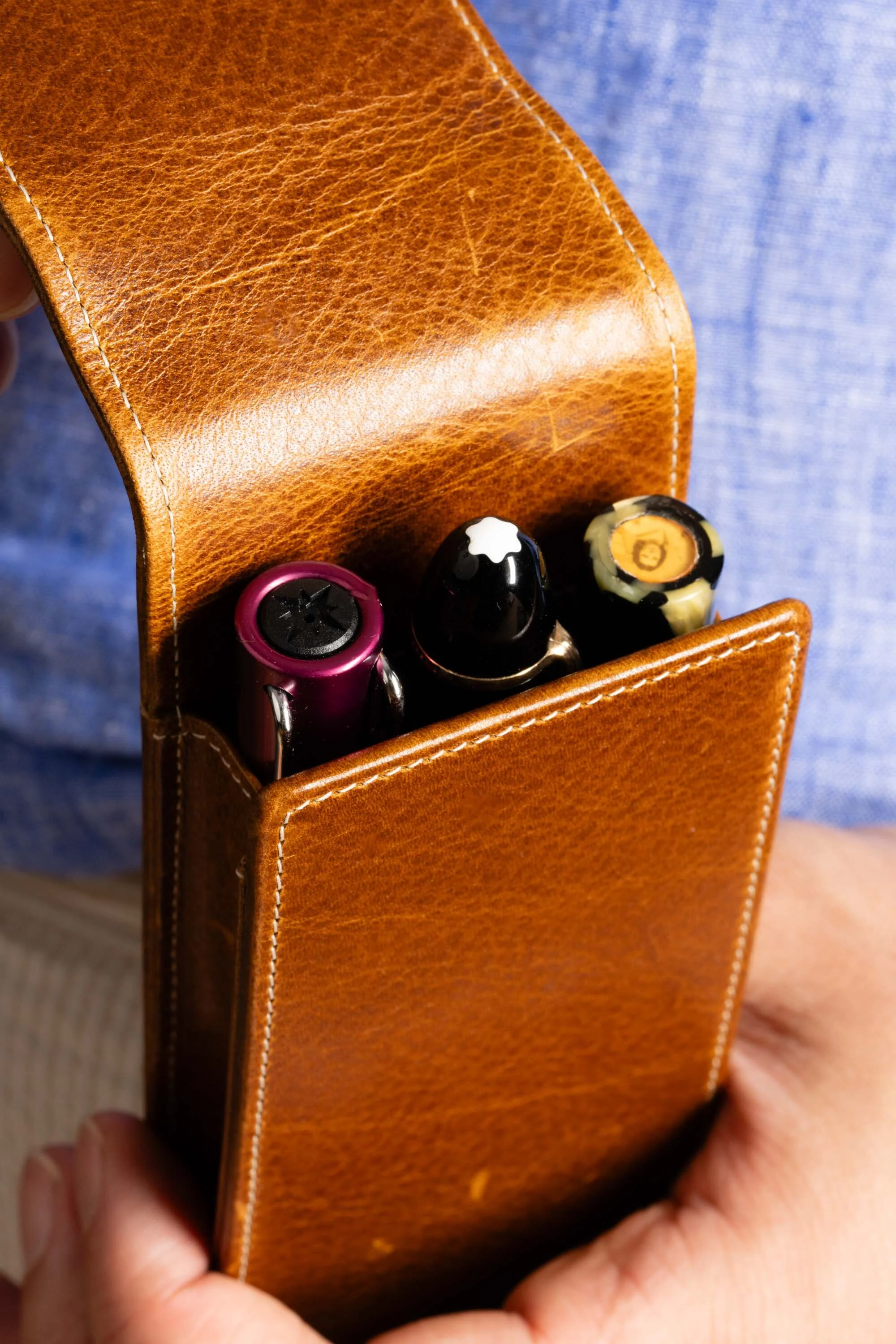 3-Pen Saddle Brown Dumont Full-Grain Leather Pen Case - Image 12